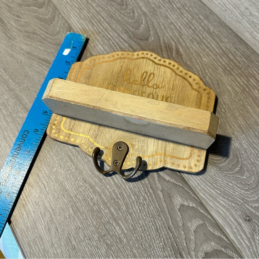 Hello Gorgeous Wall Hook Shelf Rustic Key Holder Jewelry Organizer Wood Entryway - Picture 7 of 9